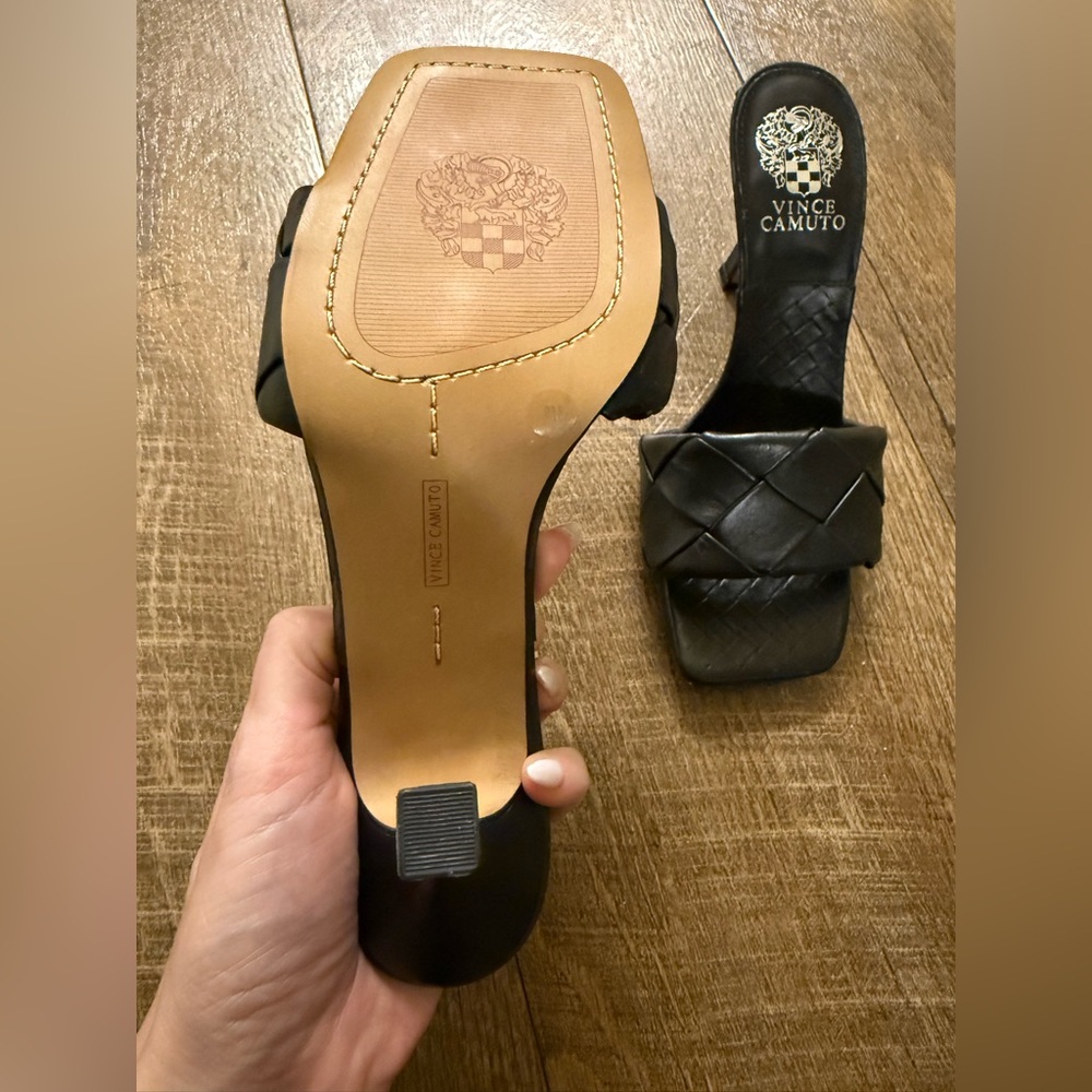 Vince camuto black endonta pintucked braided leather kitten heel, size 8 - Picture 3 of 8